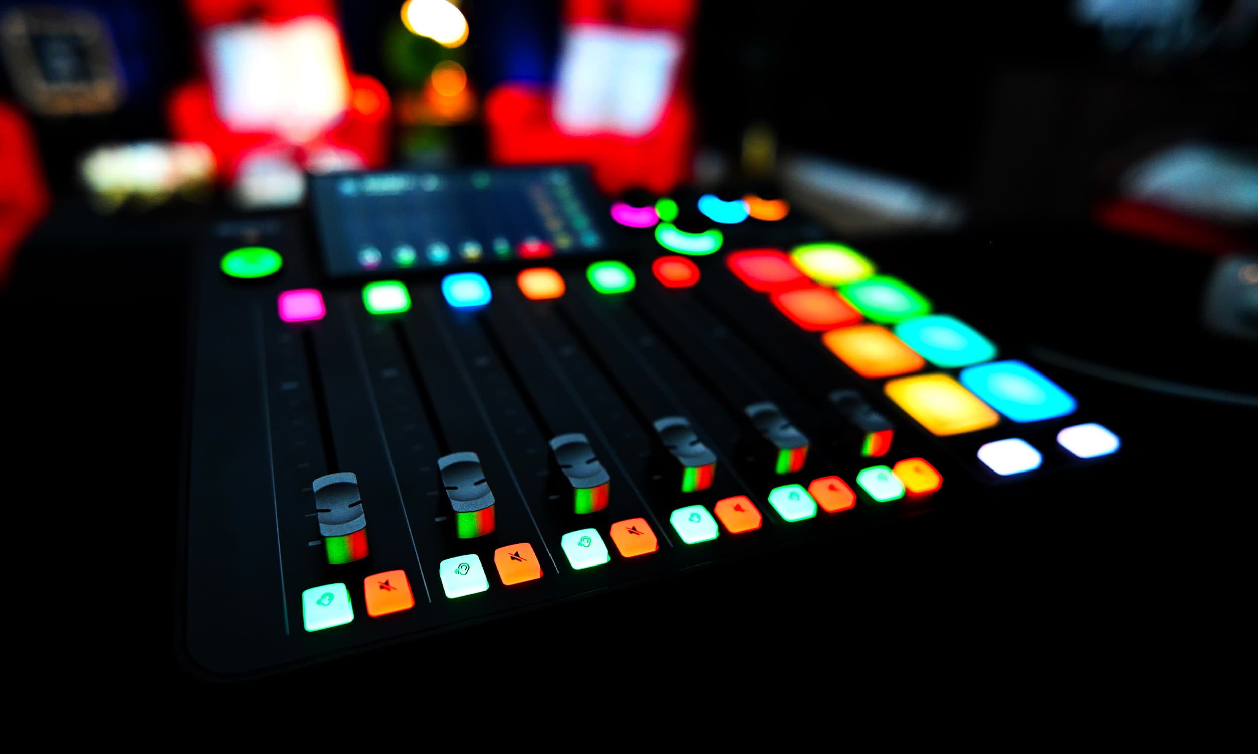 Podcaster Pro microphone setup